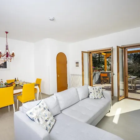 Leonardo In The Heart Of Holiday home Positano