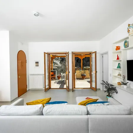 Leonardo In The Heart Of * بوسيتانو