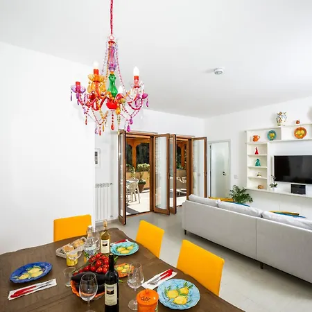 Leonardo In The Heart Of بيت للعطل بوسيتانو